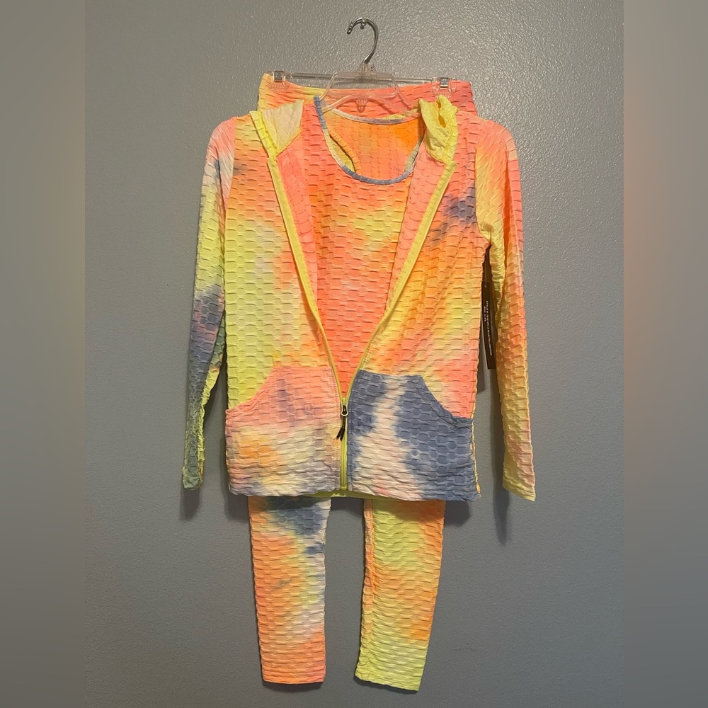 New Mix Pastel Tie-Dye Set NWT Large 3 piece set